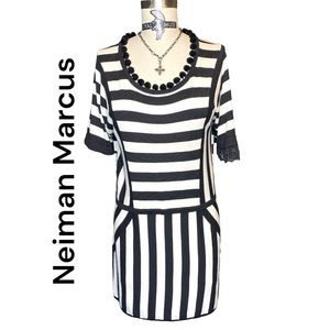 Neiman Marcus Lightweight Knit Dress Black & White Striped w/Lace Trim Sleeves
